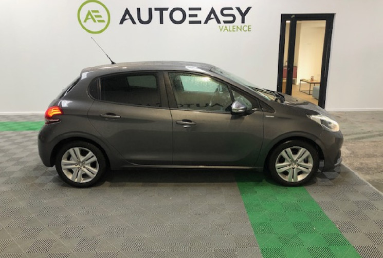 Peugeot 208 1.2  82 cv STYLE CAMERA DE RECUL