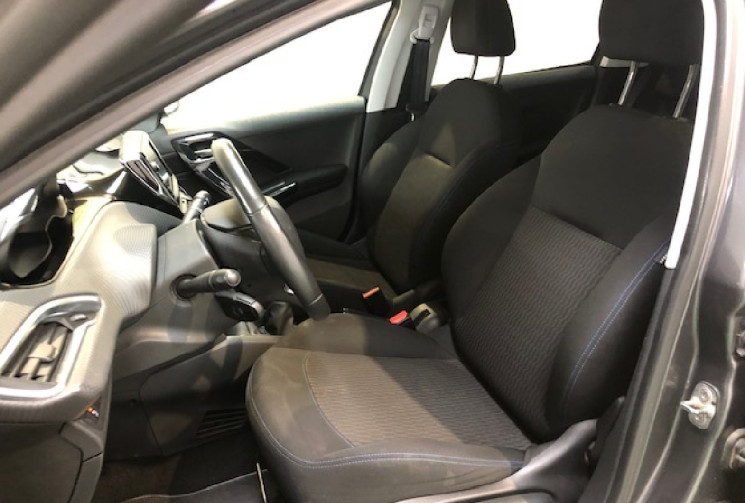 Peugeot 208 1.2  82 cv STYLE CAMERA DE RECUL