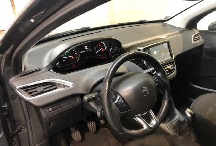Peugeot 208 1.2  82 cv STYLE CAMERA DE RECUL