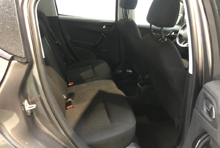 Peugeot 208 1.2  82 cv STYLE CAMERA DE RECUL
