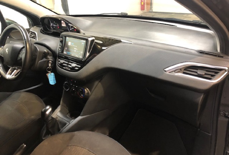 Peugeot 208 1.2  82 cv STYLE CAMERA DE RECUL