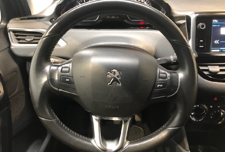 Peugeot 208 1.2  82 cv STYLE CAMERA DE RECUL