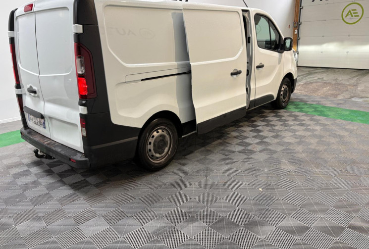 Renault Trafic FOURGON III (3) ATTELAGE L2H1 3.0T 2.0 dCi 130