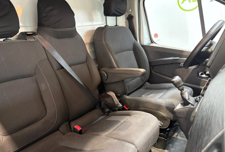 Renault Trafic FOURGON III (3) ATTELAGE L2H1 3.0T 2.0 dCi 130
