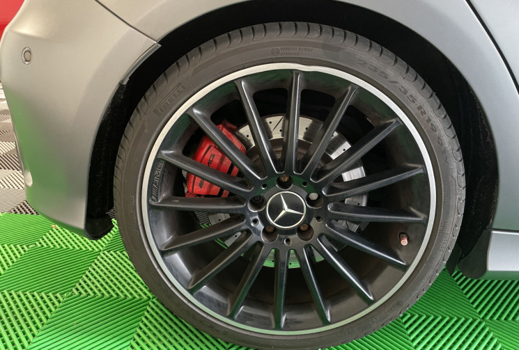 Mercedes Classe A  45 AMG 4Matic SPEEDSHIFT-DCT Entretiens Full Mercedes Ligne AMG Performance