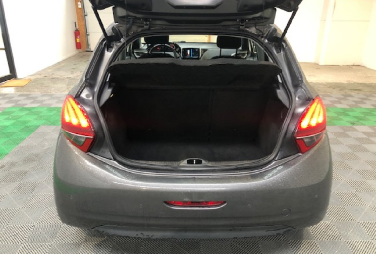 Peugeot 208 1.2  82 cv STYLE CAMERA DE RECUL