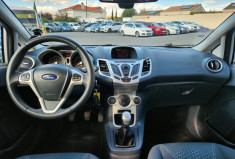 Ford Fiesta 1.4i 96 TITANIUM / TRÉS BON ÉTAT / IDÉAL JEUNE CONDUCTEUR / GARANTIE 12 MOIS