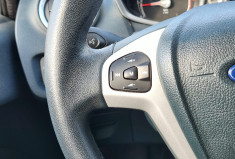 Ford Fiesta 1.4i 96 TITANIUM / TRÉS BON ÉTAT / IDÉAL JEUNE CONDUCTEUR / GARANTIE 12 MOIS