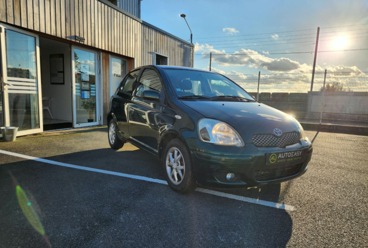 Toyota Yaris 1.4 D-4D 75 FINITION SOL /MOTEUR A CHAINE / IDEAL JEUNE CONDUCTEUR / GARANTIE 12 MOIS
