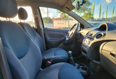 Toyota Yaris 1.4 D-4D 75 FINITION SOL /MOTEUR A CHAINE / IDEAL JEUNE CONDUCTEUR / GARANTIE 12 MOIS