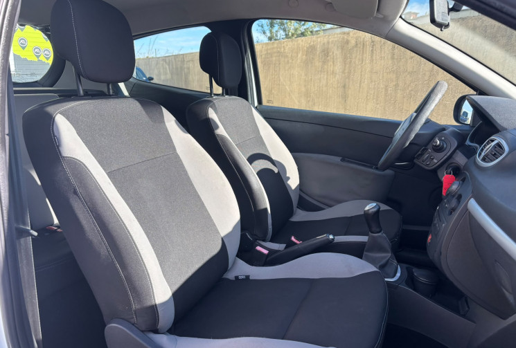 Renault Clio 3 PHASE 2 1.2 16V 75 CV 
