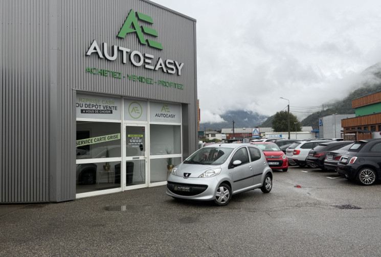 Peugeot 107  5 Portes 1.4 HDi pack clim - 1ère main