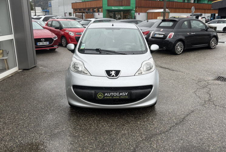 Peugeot 107  5 Portes 1.4 HDi pack clim - 1ère main
