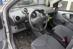 Peugeot 107  5 Portes 1.4 HDi pack clim - 1ère main