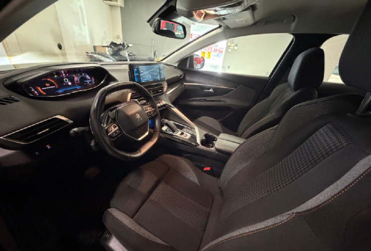 Peugeot 3008 PEUGEOT 3008 BUSINESS  BlueHDi 130ch S&S EAT8 Active Business