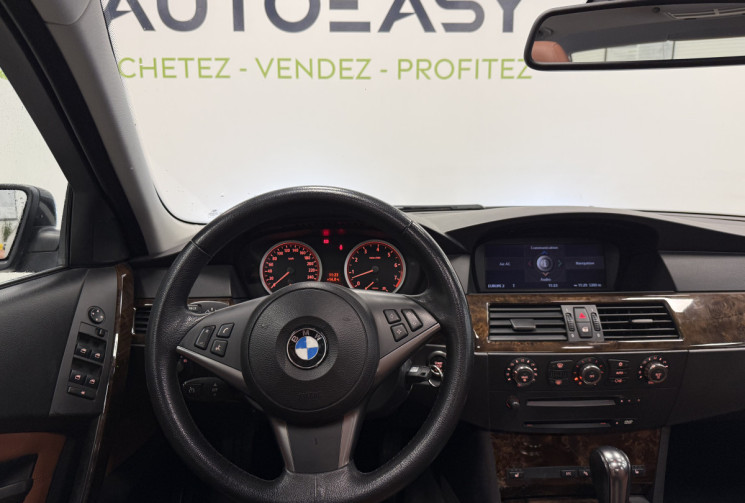 BMW Série 5 Berline 525i LUXE Boîte auto • SUIVI COMPLET • 