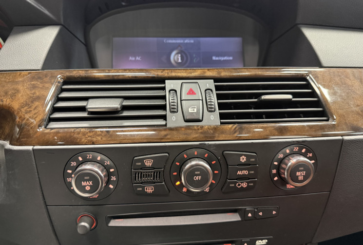 BMW Série 5 Berline 525i LUXE Boîte auto • SUIVI COMPLET • 