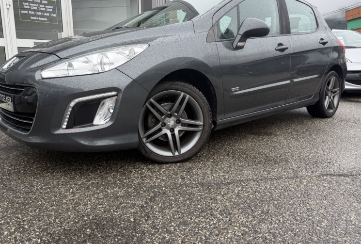 Peugeot 308 1.6 HDi 112 finition Sportium