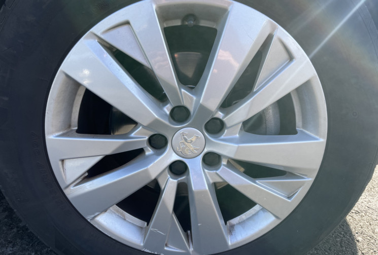 Peugeot 3008 1.5 BlueHDI 130 ch S&S  EAT8 Active Business