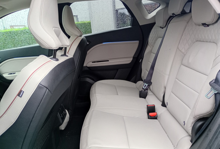Renault Captur 1,3 TCe 16V GPF Mild Hybrid EDC7 140CV Initial Paris