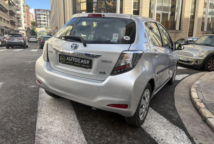 Toyota Yaris 1.5 VVTI HYBRID 100 CH DYNAMIC BOITE AUTO 1ere main