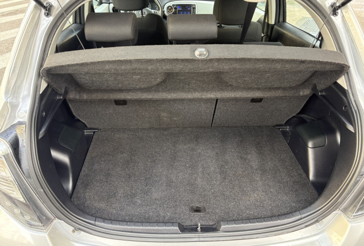 Toyota Yaris 1.5 VVTI HYBRID 100 CH DYNAMIC BOITE AUTO 1ere main