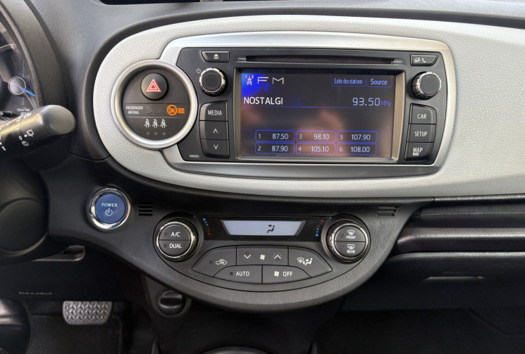 Toyota Yaris 1.5 VVTI HYBRID 100 CH DYNAMIC BOITE AUTO 1ere main