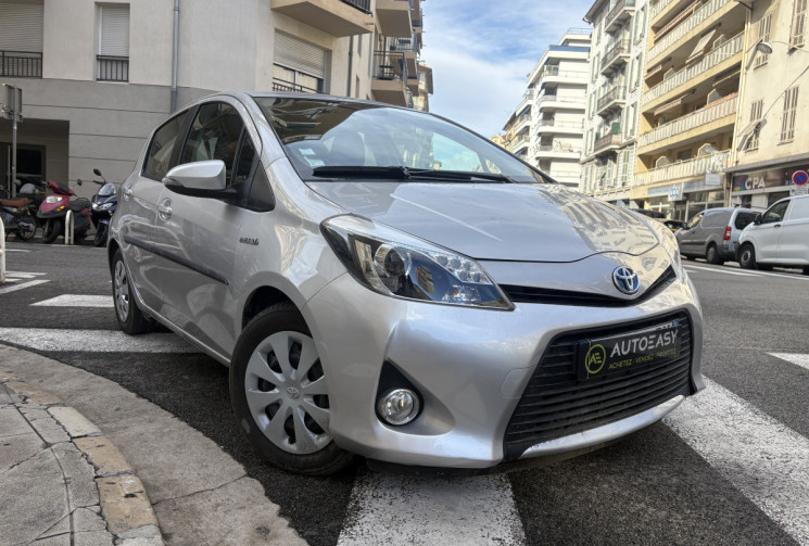 Toyota Yaris 1.5 VVTI HYBRID 100 CH DYNAMIC BOITE AUTO 1ere main