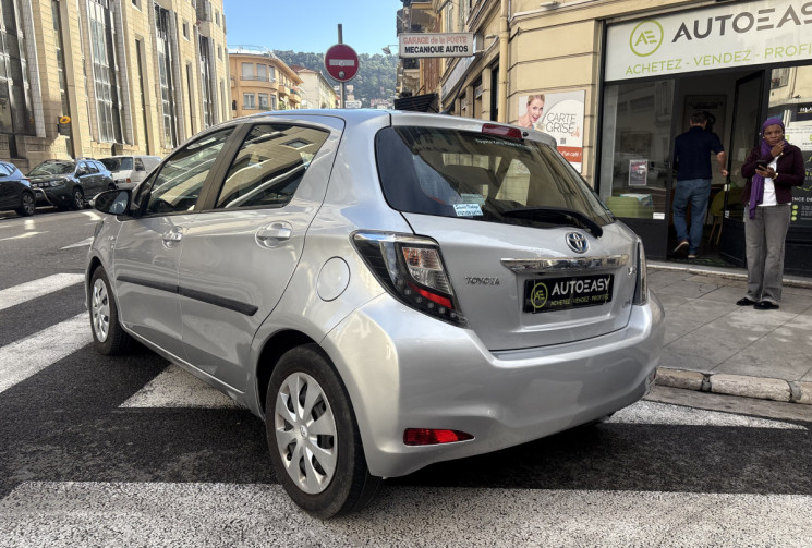 Toyota Yaris 1.5 VVTI HYBRID 100 CH DYNAMIC BOITE AUTO 1ere main