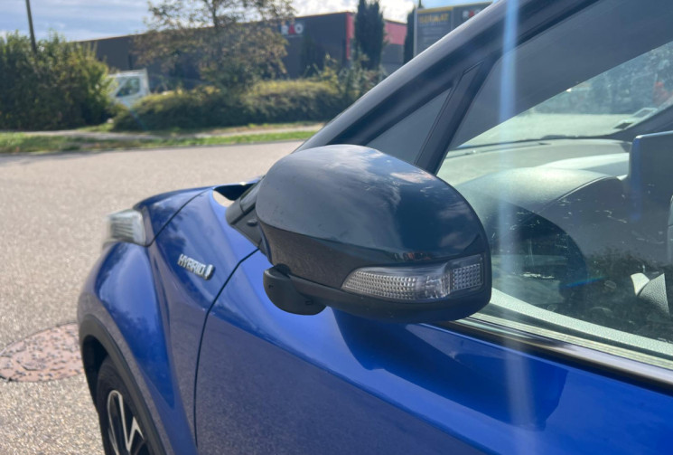 Toyota C-HR 1.8 Hybride 122h Graphic 2WD e-CVT