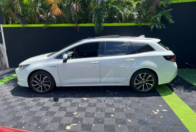 Toyota Corolla  Touring Sports 2.0 VVT-i 16V GPS 180 HSD CVT 152 cv 