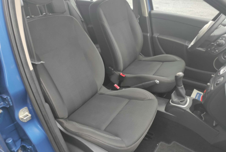 Renault Clio III 1.2 16V 75 CH DYNAMIQUE CLIM AUTO TBE CT OK 