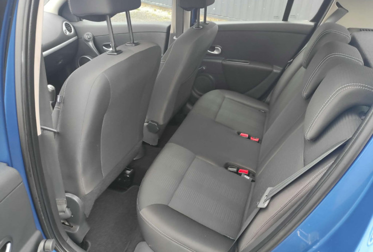 Renault Clio III 1.2 16V 75 CH DYNAMIQUE CLIM AUTO TBE CT OK 