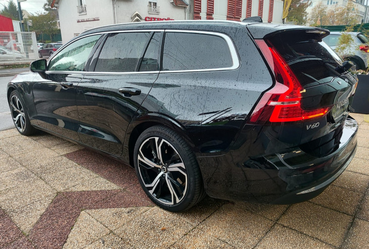 Volvo V60  II Phase 2 T6 2.0 Ti 16V 350 ULTRA STYLE CHROME AWD Geartronic8 253 cv 