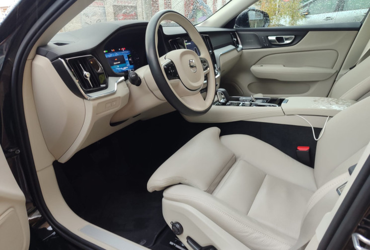 Volvo V60  II Phase 2 T6 2.0 Ti 16V 350 ULTRA STYLE CHROME AWD Geartronic8 253 cv 