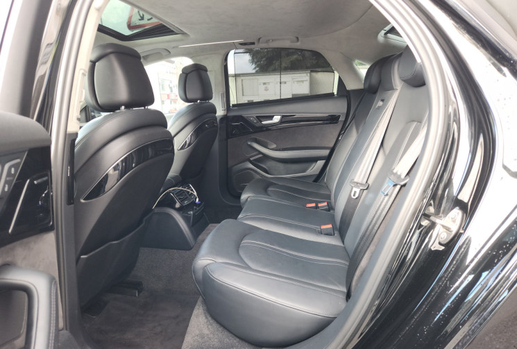Audi A8  3.0 V6 TDI 262 ch clean diesel