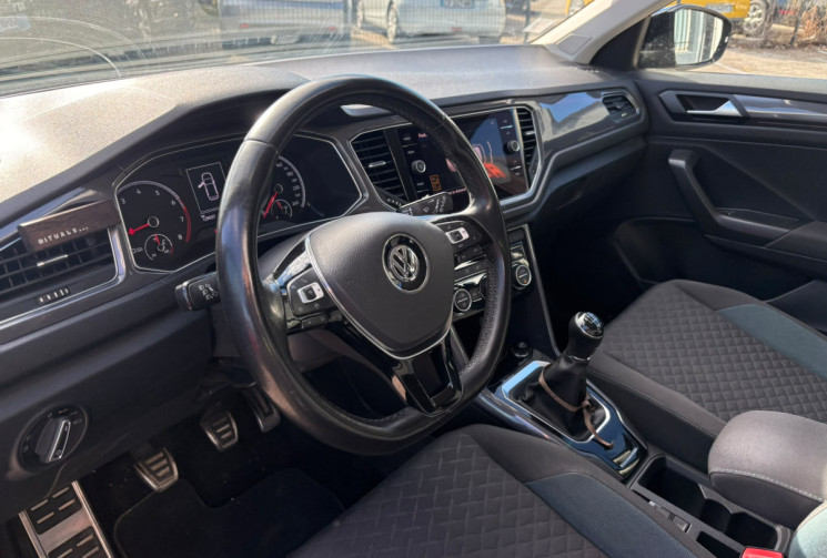Volkswagen T-Roc 1.0 TSI 115 IQ DRIVE  / APPLE CAR PLAY / SUIVI OK / GARANTIE 