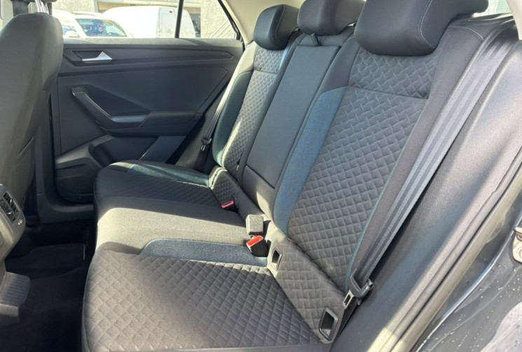 Volkswagen T-Roc 1.0 TSI 115 IQ DRIVE  / APPLE CAR PLAY / SUIVI OK / GARANTIE 