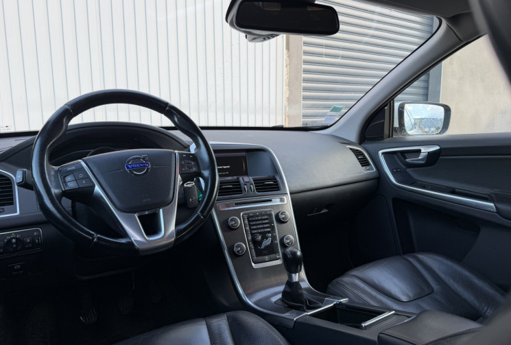 Volvo XC60 D3 2.0 136 MOMENTUM BUSINESS 