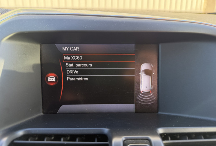 Volvo XC60 D3 2.0 136 MOMENTUM BUSINESS 