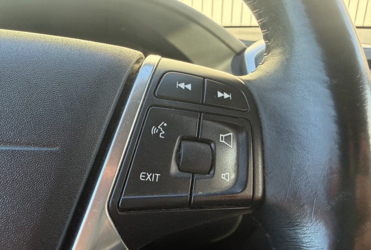 Volvo XC60 D3 2.0 136 MOMENTUM BUSINESS 