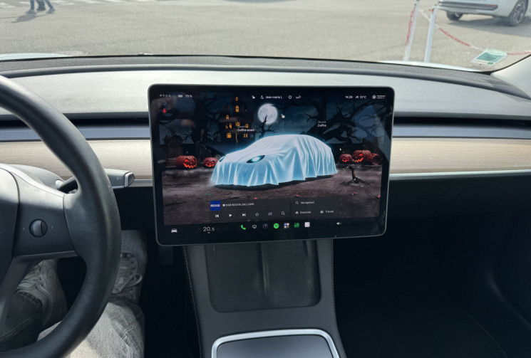 Tesla Model 3 Long Range Dual Motor 1er main