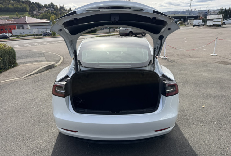 Tesla Model 3 Long Range Dual Motor 1er main