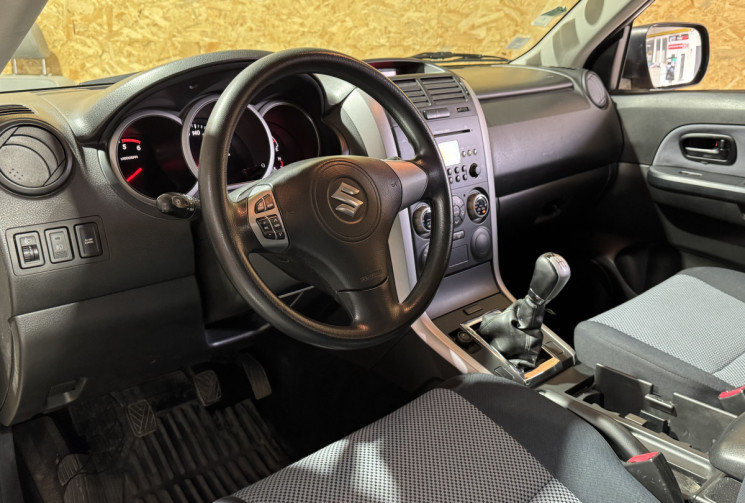 Suzuki GRAND VITARA II GARANTIE 1 AN 1.9 DDiS 4WD 129 cv