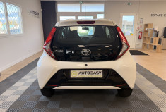 Toyota Aygo 5 PORTES Phase 2 1.0 VVTI 12V 72 / X PLAY APP / 1ERE MAIN 
