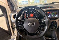 Toyota Aygo 5 PORTES Phase 2 1.0 VVTI 12V 72 / X PLAY APP / 1ERE MAIN 