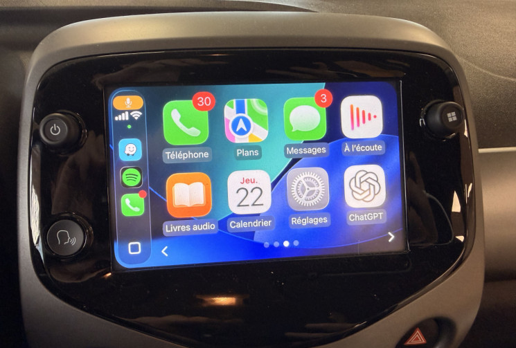 Toyota Aygo 5 PORTES Phase 2 1.0 VVTI 12V 72 / X PLAY APP / 1ERE MAIN 