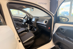 Toyota Aygo 5 PORTES Phase 2 1.0 VVTI 12V 72 / X PLAY APP / 1ERE MAIN 