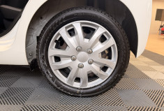Toyota Aygo 5 PORTES Phase 2 1.0 VVTI 12V 72 / X PLAY APP / 1ERE MAIN 