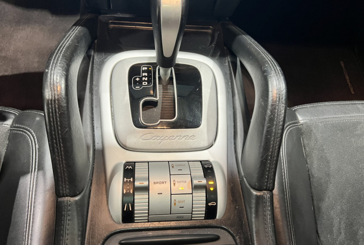 Porsche Cayenne 4.8 V8 AWD Tiptronic S 405 cv GTS